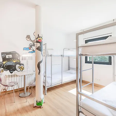 Hi - De Juventude Hostel