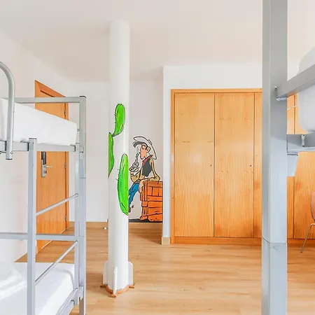 Hi - De Juventude Hostel