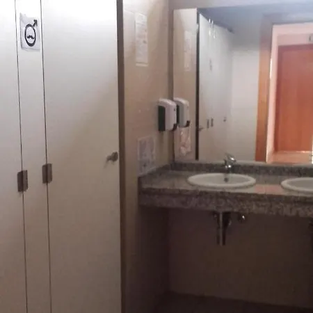 Hi - De Juventude Hostel *